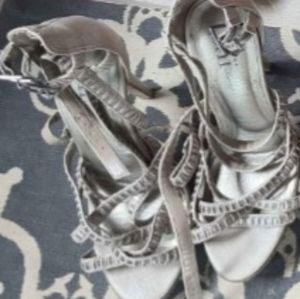 Shi by Journey heels size 7.5 M